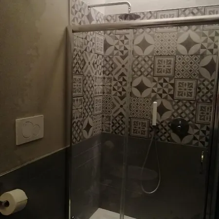 Nocleg ze śniadaniem Il Grottino 3*